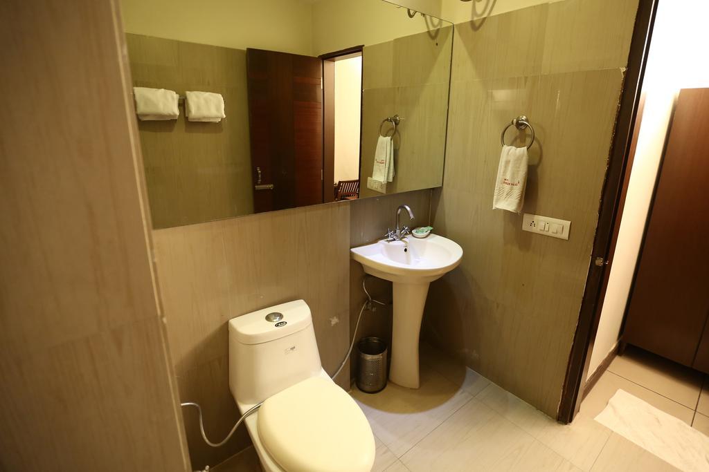 Click Hotel Kohinoor, Ludhiana Exterior foto