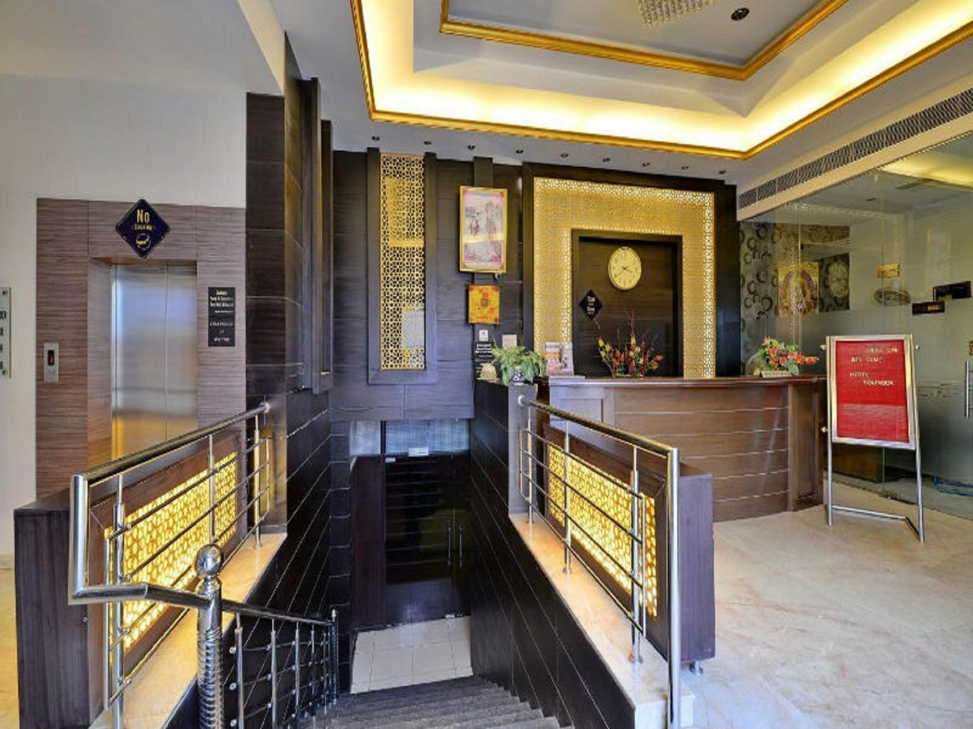 Click Hotel Kohinoor, Ludhiana Exterior foto